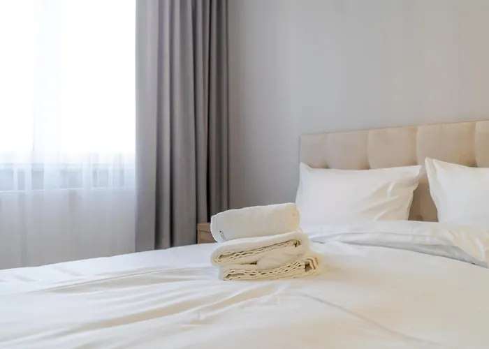 Executive By Bookinghost